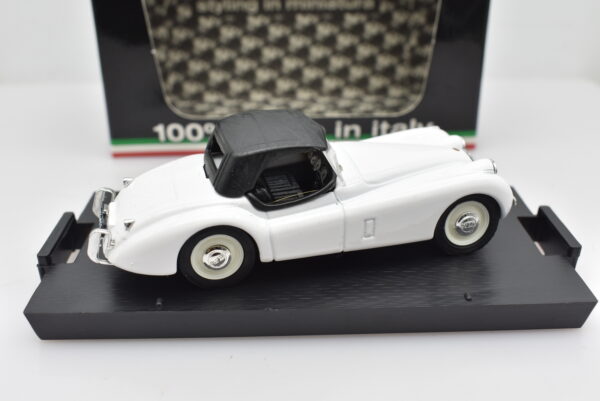 Modellino auto scala 1:43 Jaguar XK120 Spider Brumm diecast modellismo statico - Image 8
