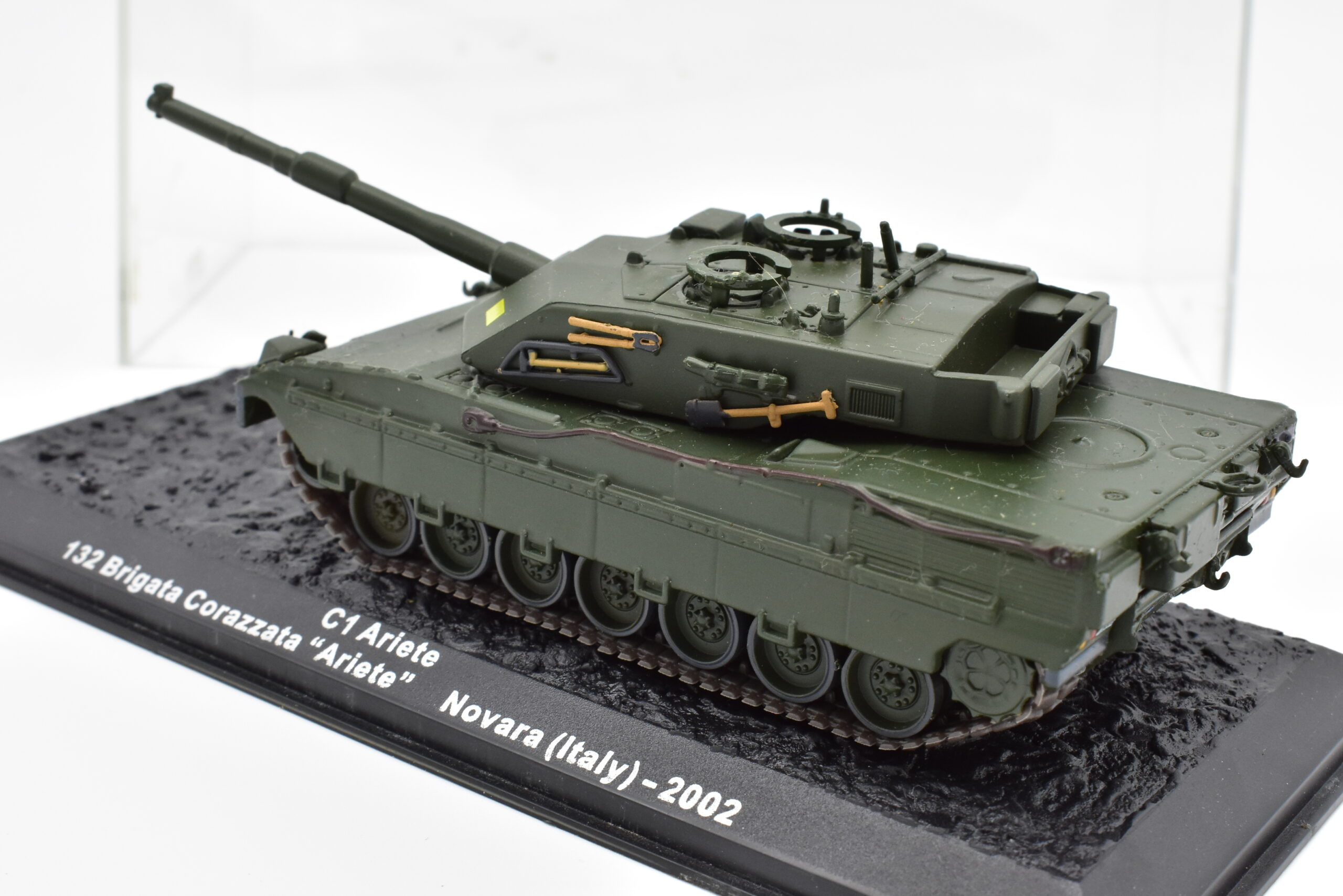 Militare Modellismo Carri Armati Statici CARRO ARMATO CENTAURO B1