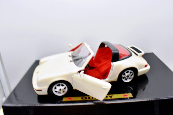 Modellino auto scala 1:20 Porsche 911 Carrera Guiloy modellismo da collezione - Image 3