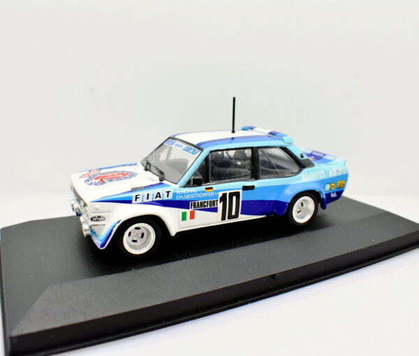 Modellino auto rally scala 1:43 Fiat 131 Abarth IXO diecast modellismo statico