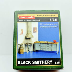Modellino kit di montaggio diorami BLACK SMITHERY 1:35 modellismo plus model