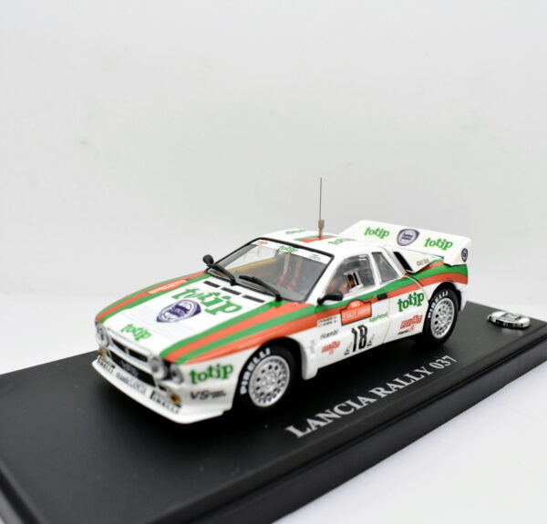 Modellino auto rally scala 1:43 Lancia Rally 037 Kyosho modellismo statico