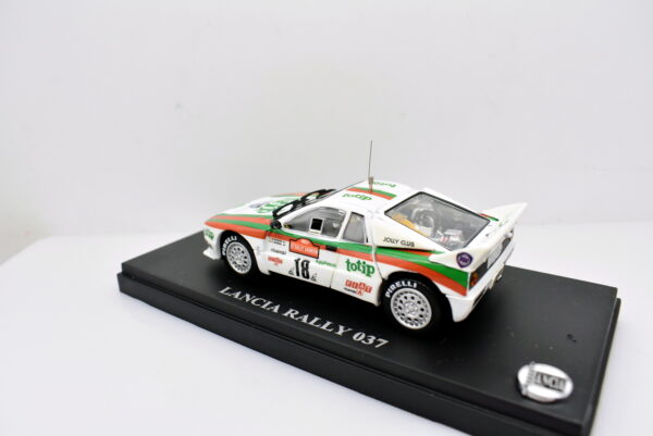Modellino auto rally scala 1:43 Lancia Rally 037 Kyosho modellismo statico - Image 7