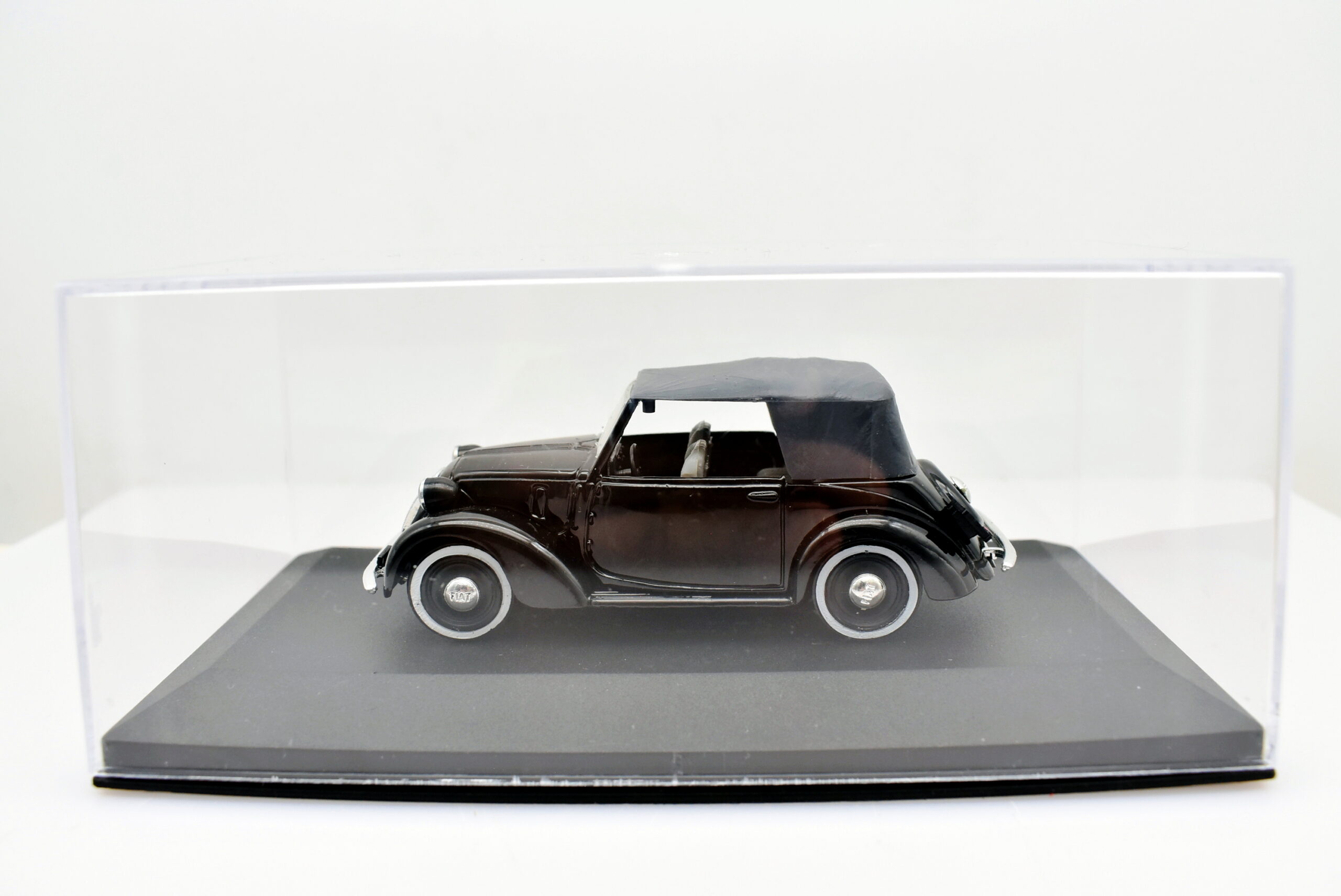 Modellino auto scala 1:43 Fiat 1100 Cabriolet 1937 Brumm diecast modellismo statico usati - Image 3