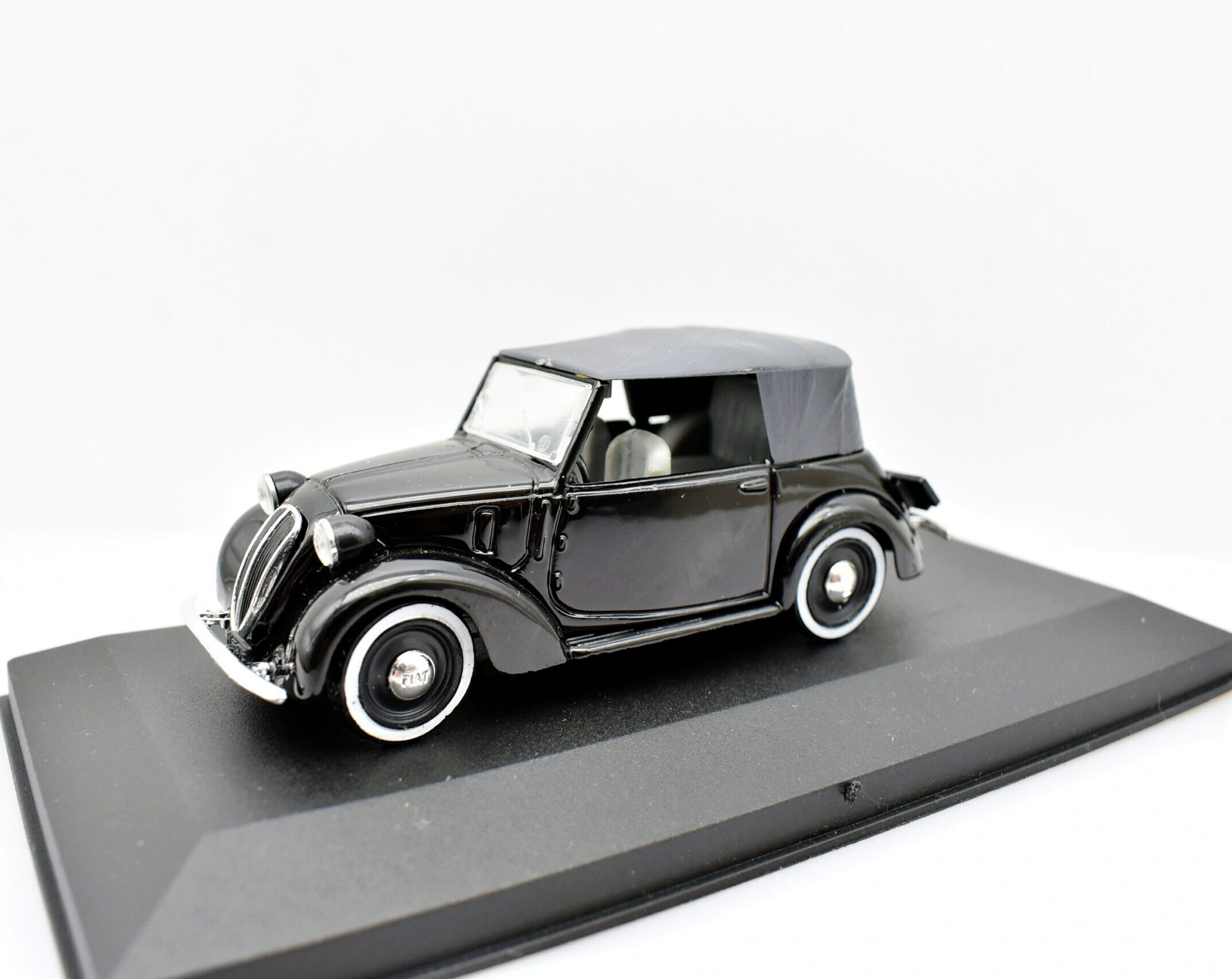 Modellino auto scala 1:43 Fiat 1100 Cabriolet 1937 Brumm diecast modellismo statico usati