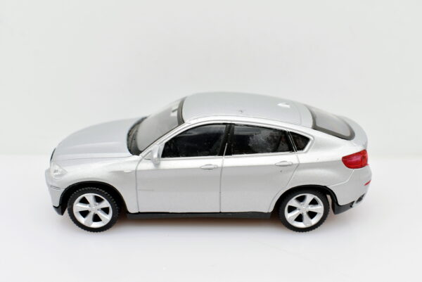 Modellino Auto Scala 1:43 BMW X6 diecast modellismo statico - Image 2