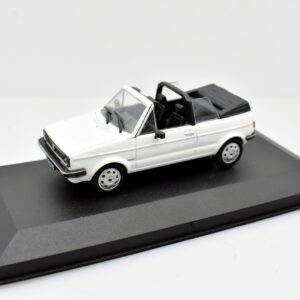 Modellino auto scala 1:43 Volkswagen Golf Cabriolet diecast modellismo statico da collezione