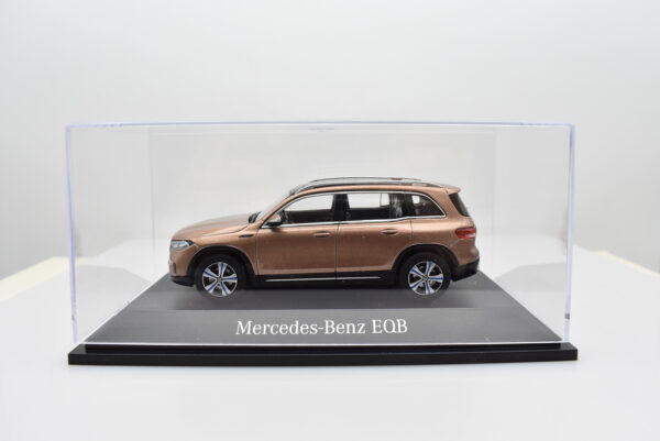 Modellino auto scala 1:43 Mercedes EQB Herpa modellismo da collezione - Image 5