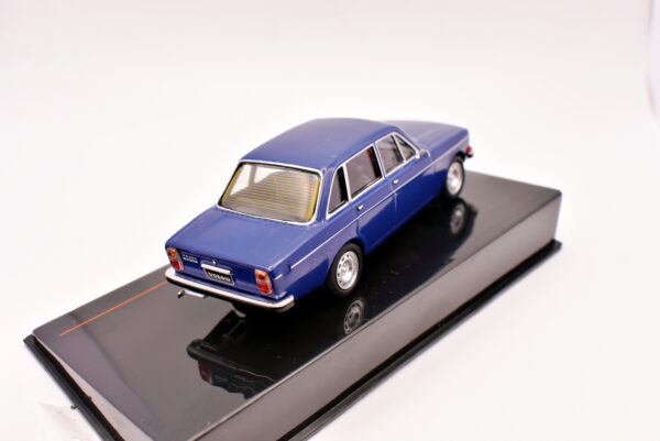 Modellino auto scala 1:43 Volvo 144 Ixo diecast modellismo da collezione - Image 3