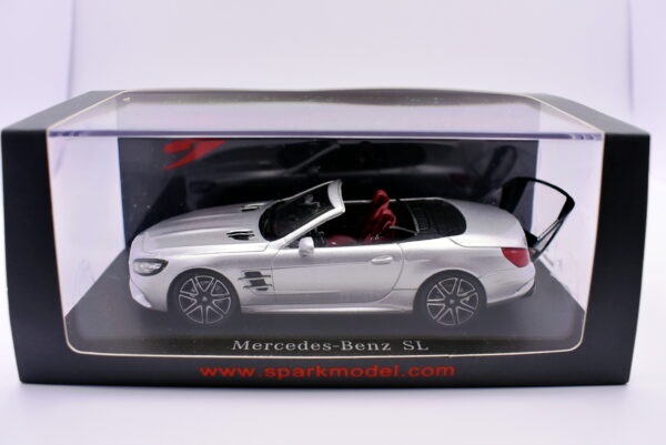 Modellino Auto Scala 1:43 Mercedes Benz SL Spark modellismo statico - Image 2