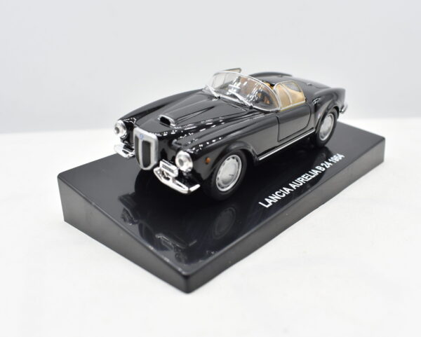 Modellino auto scala 1:43 Lancia Aurelia B24 diecast modellismo da collezione