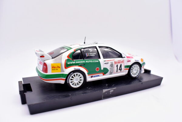 Modellino auto rally scala 1:43 Skoda Octavia WRC 01 diecast modellismo statico - Image 3