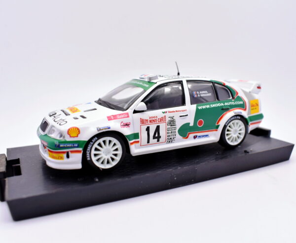 Modellino auto rally scala 1:43 Skoda Octavia WRC 01 diecast modellismo statico