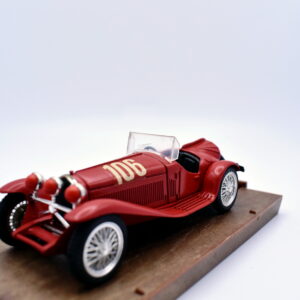 Modellino auto rally scala 1:43 Alfa romeo 2300 8 cilindri Brumm diecast modellismo statico