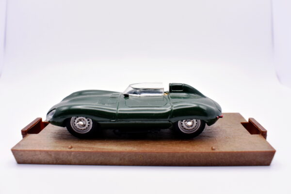 Modellino auto scala 1:43 Jaguar D Type 250 CV Brumm diecast modellismo statico - Image 3