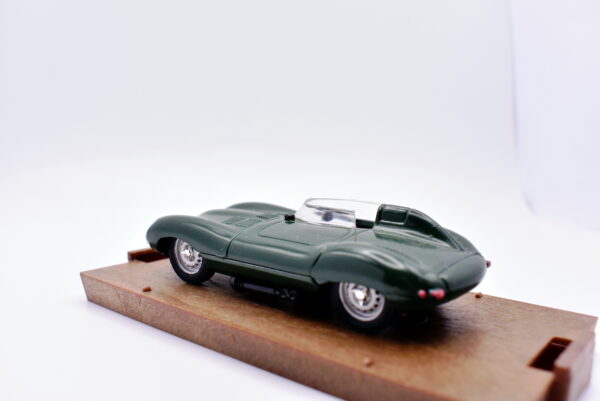 Modellino auto scala 1:43 Jaguar D Type 250 CV Brumm diecast modellismo statico - Image 5