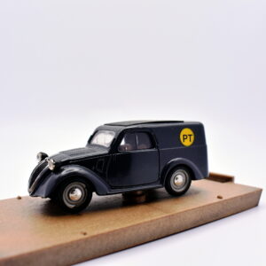 Modellino auto scala 1:43 Fiat 500 B poste italiane Brumm diecast modellismo statico