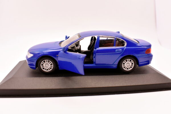 Modellino Auto Scala 1:43 BMW 7 Series diecast modellismo statico