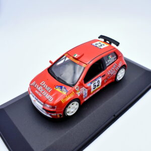 Modellino auto rally scala 1:43 Fiat Punto S 1600 diecast modellismo statico