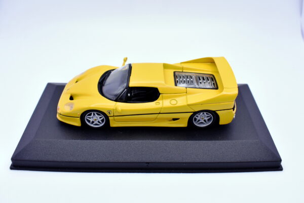 Modellino auto scala 1:43 Ferrari F50 Hot Wheels diecast modellismo da collezione - Image 2