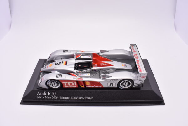Modellino auto Audi R10 Minichamps racing collection 1:43 diecast modellismo - Image 2