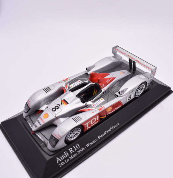 Modellino auto Audi R10 Minichamps racing collection 1:43 diecast modellismo
