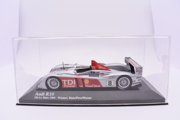 Modellino auto Audi R10 Minichamps racing collection 1:43 diecast modellismo - Image 4