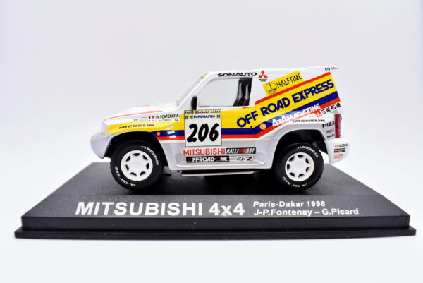 Modellino auto rally scala 1:43 Mitsubishi 4X4 IXO diecast modellismo statico - Image 3