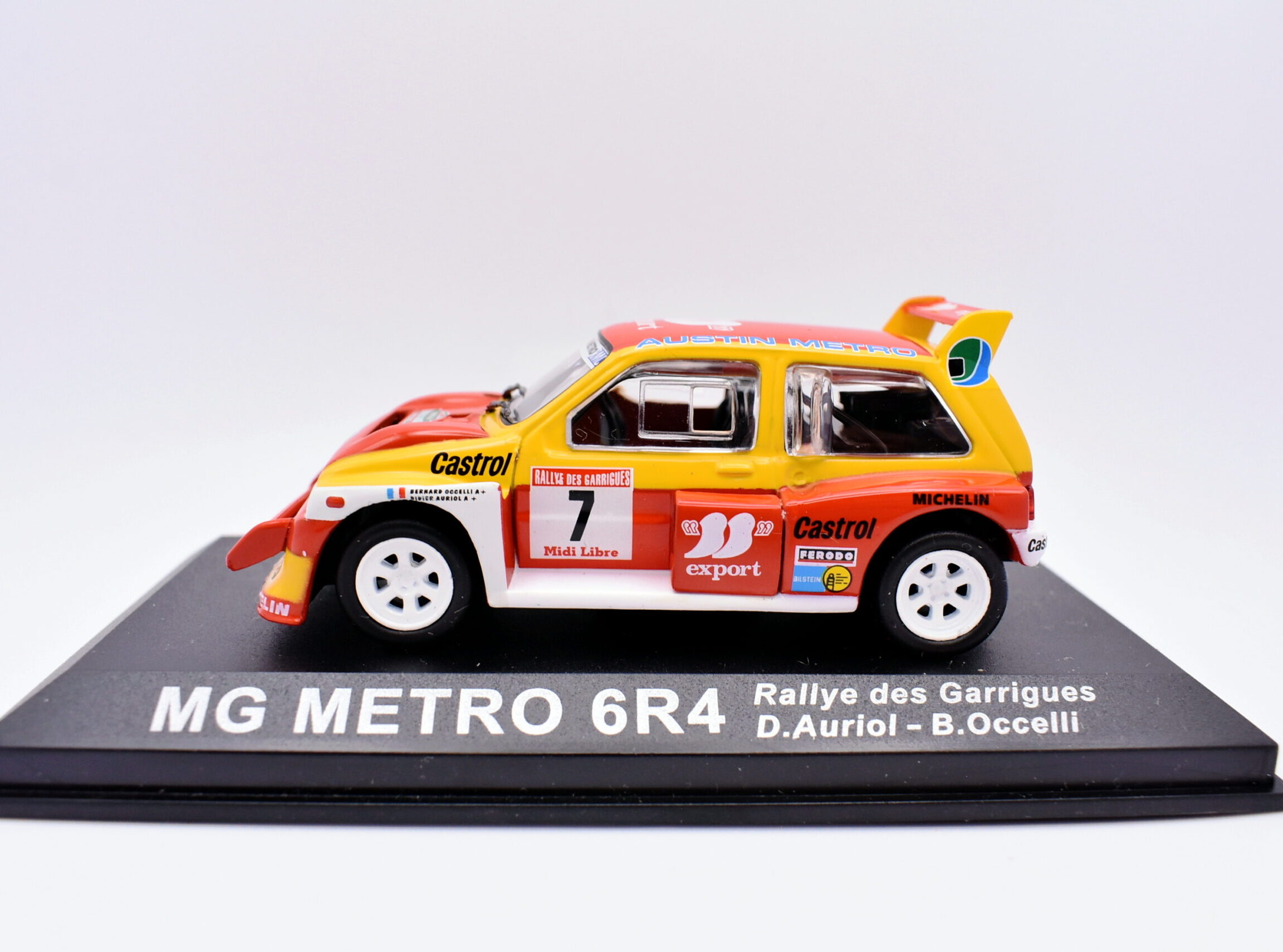 Modellino auto rally scala 1:43 MG Metro 6R4 IXO diecast modellismo statico