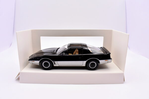 Modellino auto scala 1:43 Pontiac Firebird SUPERCAR KARR diecast modellismo collezione - Image 3