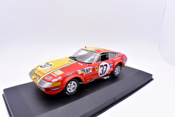 Modellino auto Ferrari 365 GTB/4 racing collection 1:43 diecast modellismo - Image 3