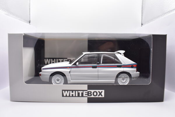 Modellino auto scala 1:24 Lancia Delta Integrale diecast modellismo da collezione - Image 4