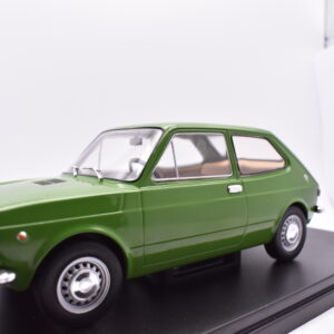 Modellino auto scala 1:24 Fiat 127 diecast modellismo da collezione