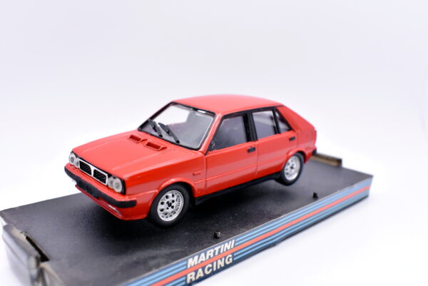 Modellino auto scala 1:43 Lancia Delta Martini diecast modellismo statico - Image 3