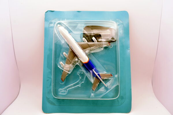 modellini Aerei di linea Ilyushin il-86 Armenian Airlines diecast collezione