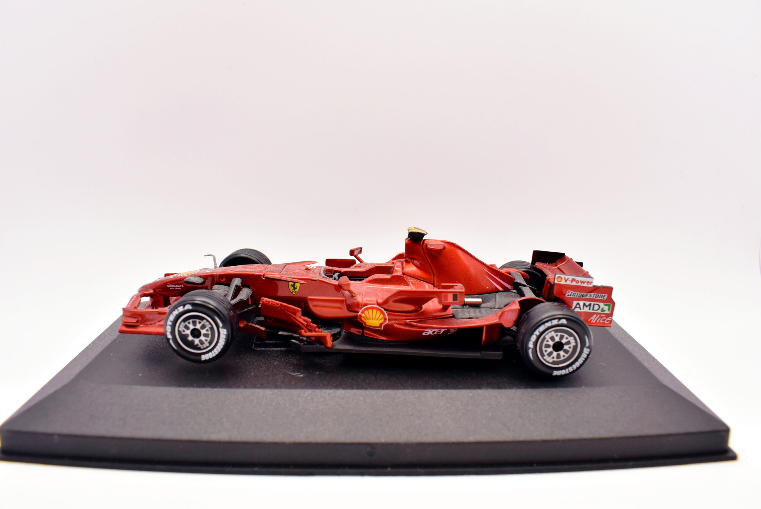 Modellino auto scala 1:43 FORMULA 1 Ferrari F1 2006 diecast modellismo