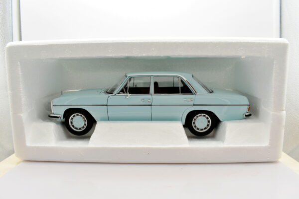 Modellino auto scala 1:18 Mercedes Benz 200 NOREV modellismo da collezione - Image 5