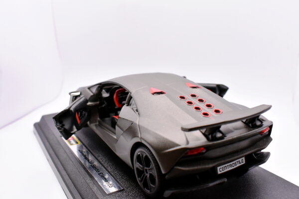 Modellino Auto Scala 1:24 Lamborghini Sesto Elemento Burago modellismo statico - Image 3