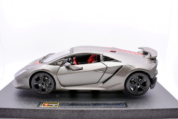 Modellino Auto Scala 1:24 Lamborghini Sesto Elemento Burago modellismo statico - Image 4