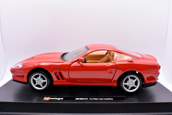 Modellino Auto Scala 1:24 Ferrari 550 Maranello Burago modellismo statico asta - Image 4
