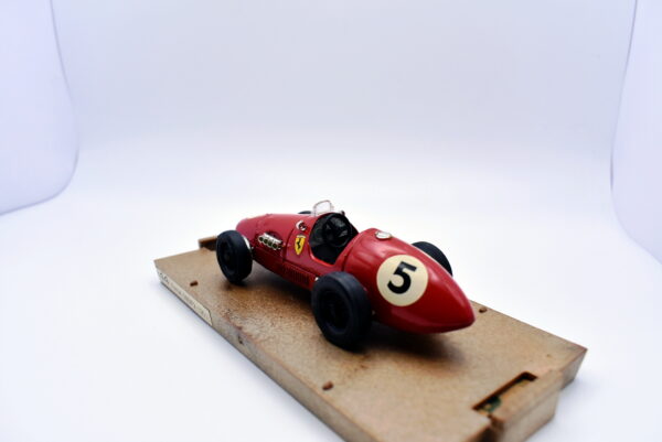 Modellino auto scala 1:43 Ferrari 500 F2 180 HP Brumm diecast modellismo statico - Image 4