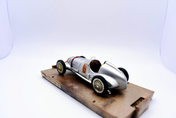 Modellino auto scala 1:43 Mercedes W125 HP 646 Brumm diecast modellismo statico - Image 3