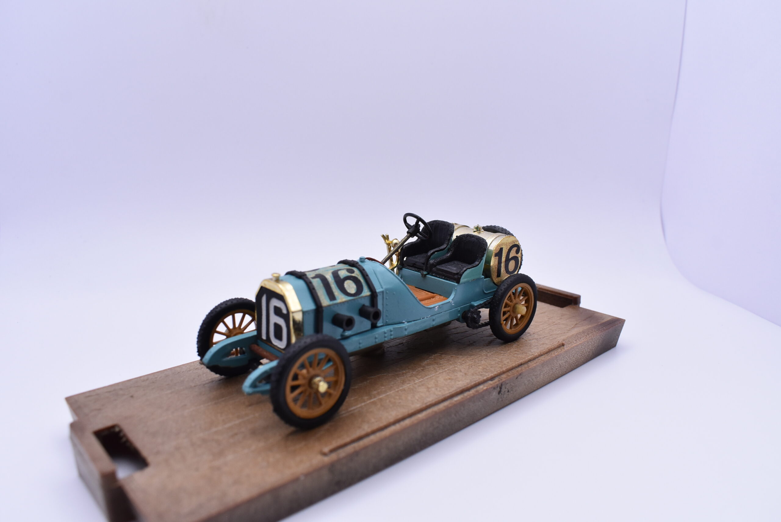 Modellino auto scala 1:43 Locomobile Old 16 100 HP N°16 Brumm diecast modellismo statico