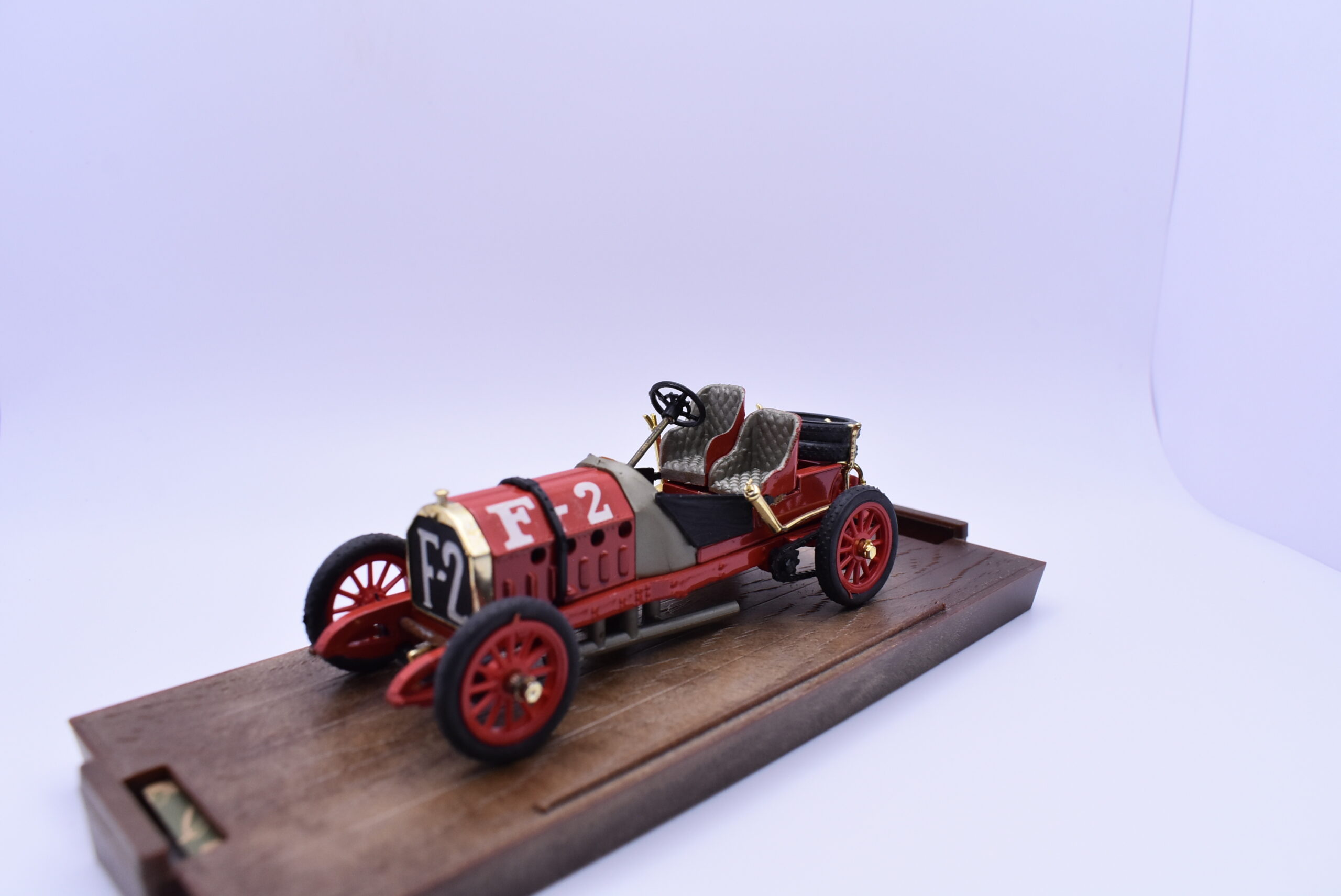 Modellino auto scala 1:43 Fiat F2 130 HP corsa Brumm diecast modellismo statico