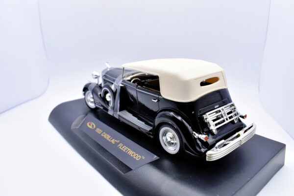 Modellino auto Cadillac Fleetwood scala 1:32 diecast modellismo collezione epoca solido - Image 4