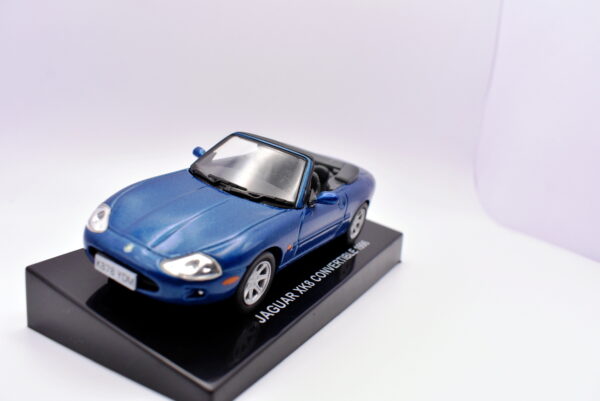 Modellino auto scala 1:43 Jaguar XK8 Convertible diecast modellismo statico - Image 3