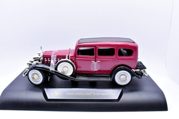 Modellino auto Cadillac 4 dr hard Top scala 1:32 diecast modellismo collezione epoca solido - Image 2
