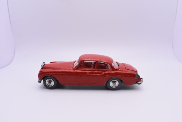 Modellino auto scala 1:43 Bentley Continental sports saloon corgi toys diecast modellismo statico - Image 2