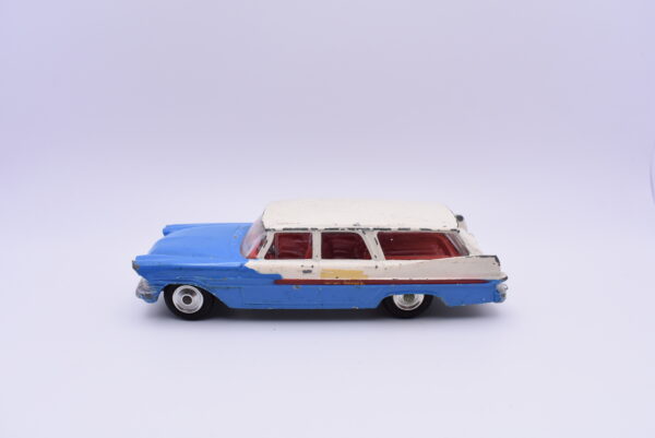 Modellino auto scala 1:43 plymouth sports suburban corgi toys diecast modellismo statico - Image 2