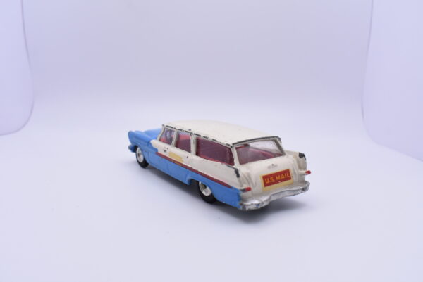 Modellino auto scala 1:43 plymouth sports suburban corgi toys diecast modellismo statico - Image 4